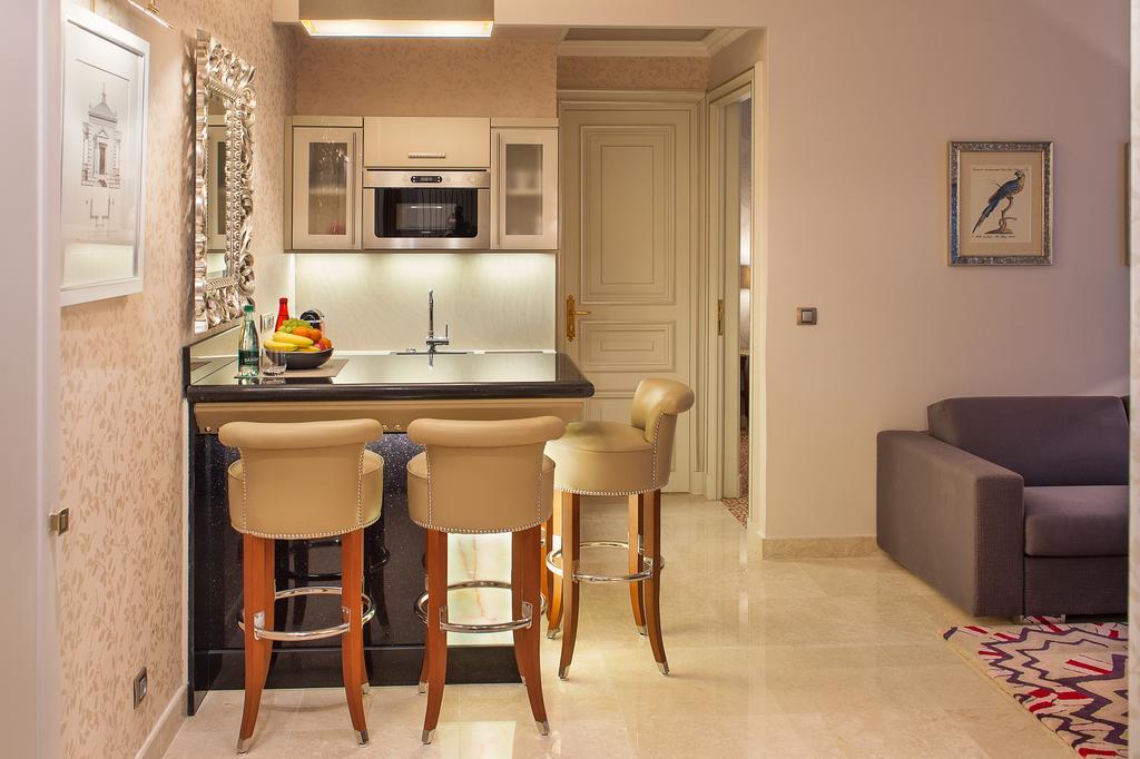 Villa Saint-Honore Париж Екстериор снимка